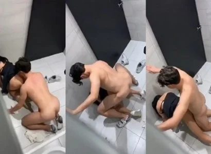 Cặp nam nữ có hành động quan hệ trong nhà vệ sinh của quán bar